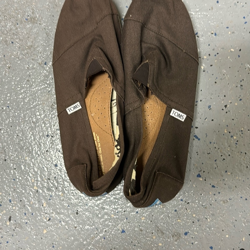 TOMS Shoes